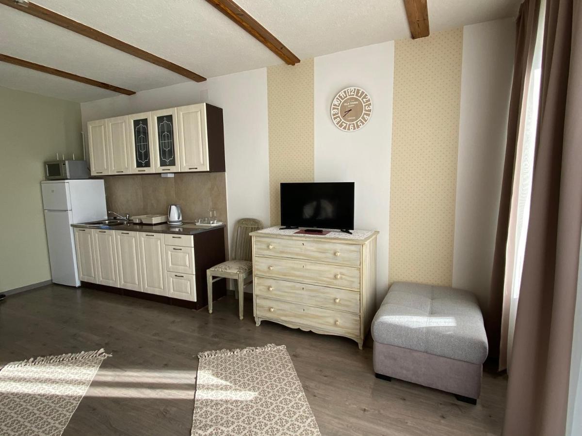 Platan Apartmanhaz Balatongyörök Exteriör bild