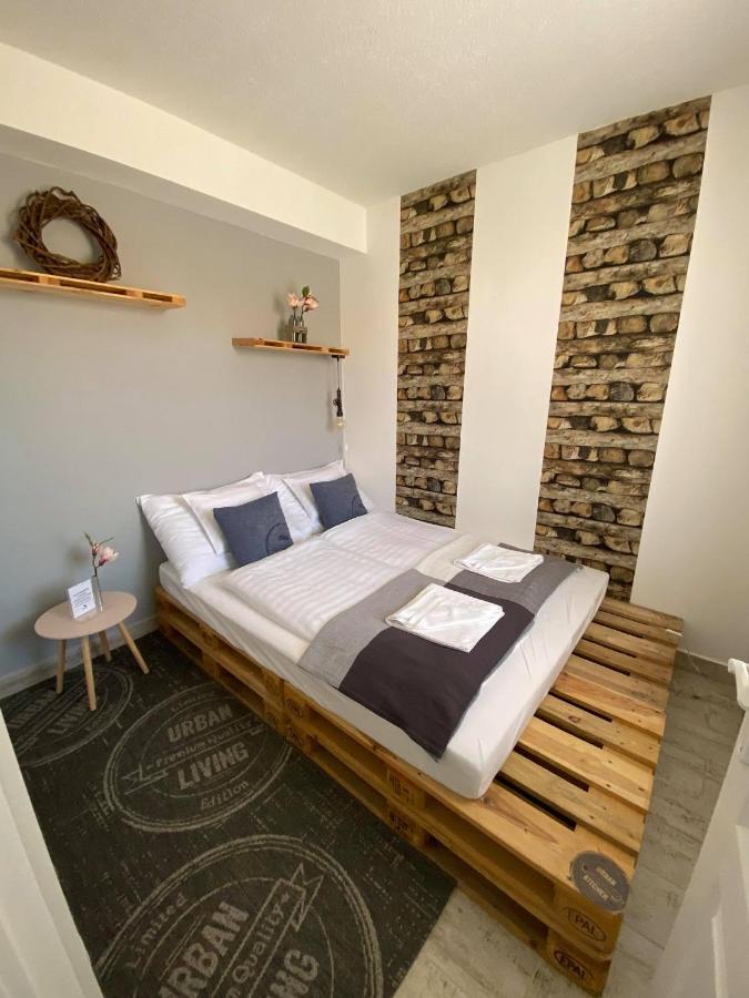 Platan Apartmanhaz Balatongyörök Exteriör bild