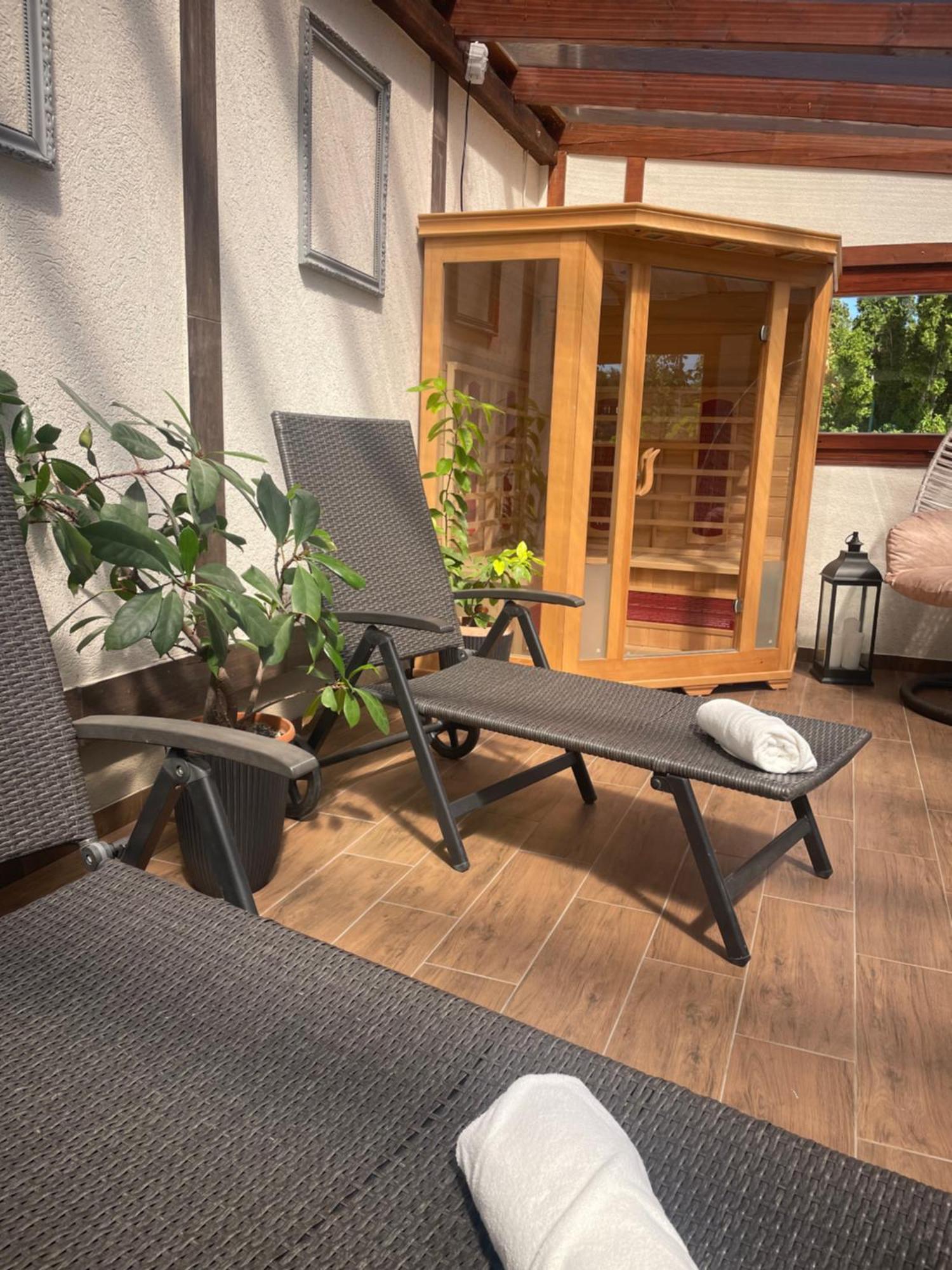 Platan Apartmanhaz Balatongyörök Exteriör bild